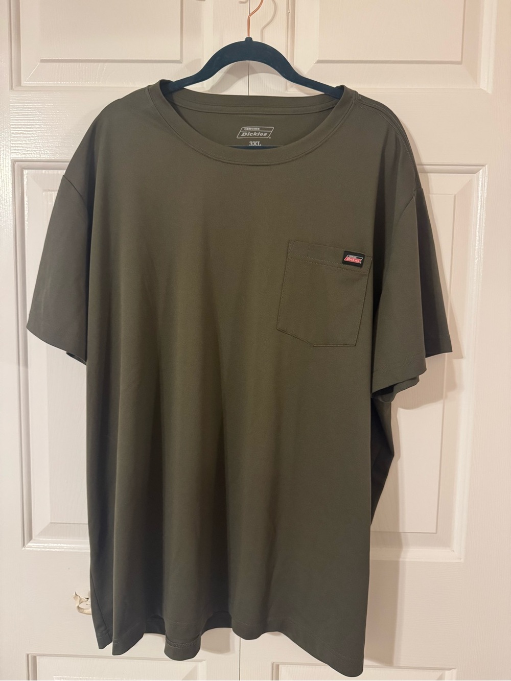 Dickies Men's Olive Green Pocket T-Shirt